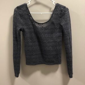 Long sleeve crop